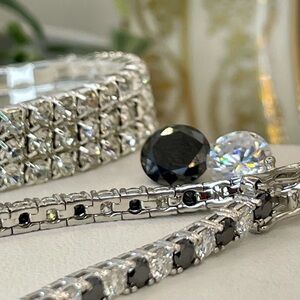 Clearance‼️7ct Sapphire Tennis Bracelet Silver 925 Black White Sapphires.
